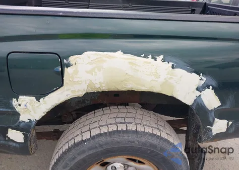 2003 Toyota Tacoma from USA, damaged, VIN 5TEWM72N03Z296853